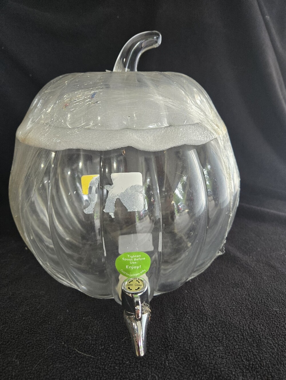 Better Homes & Gardens 2-Gallon Glass Pumpkin Beverage Dispenser.